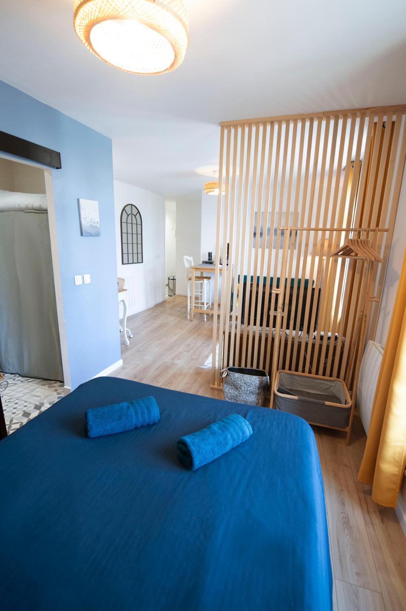 Le Cosy & Boise De Pontoise Leilighet Eksteriør bilde