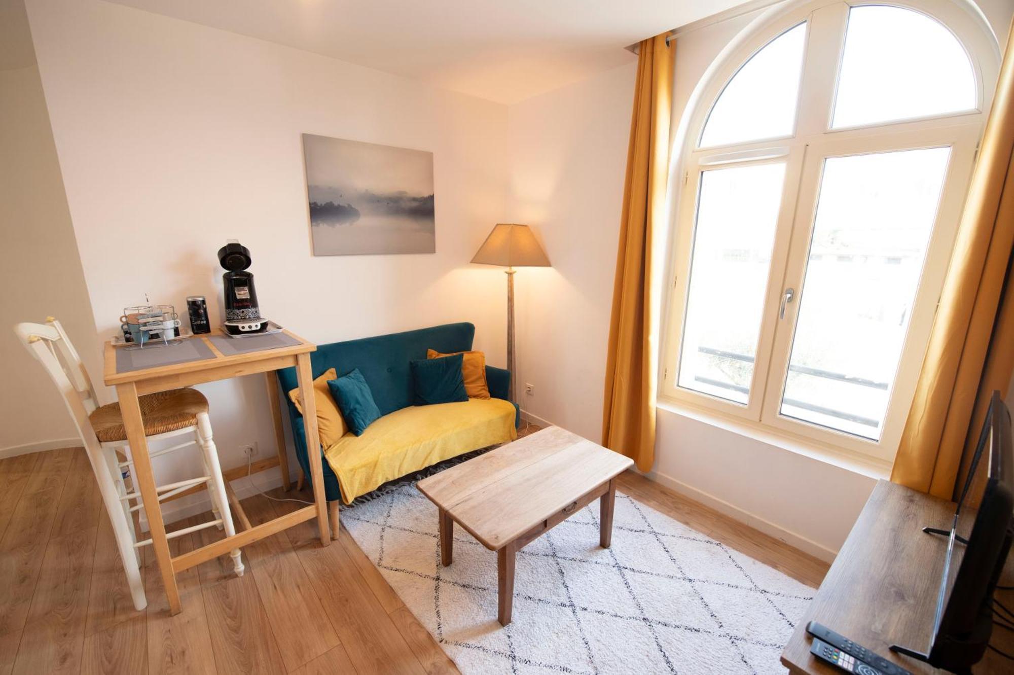 Le Cosy & Boise De Pontoise Leilighet Eksteriør bilde