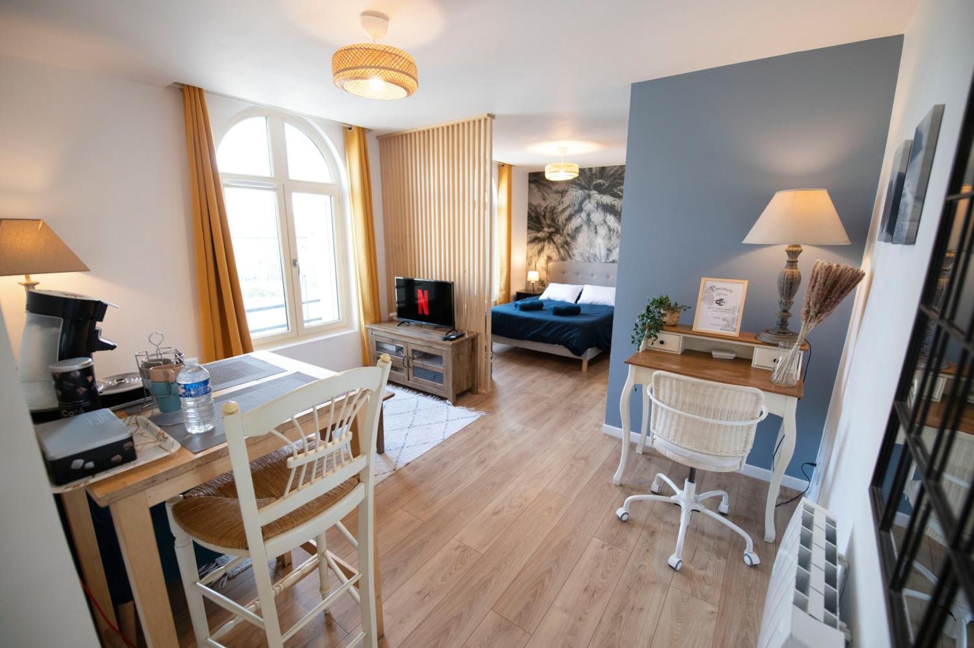 Le Cosy & Boise De Pontoise Leilighet Eksteriør bilde